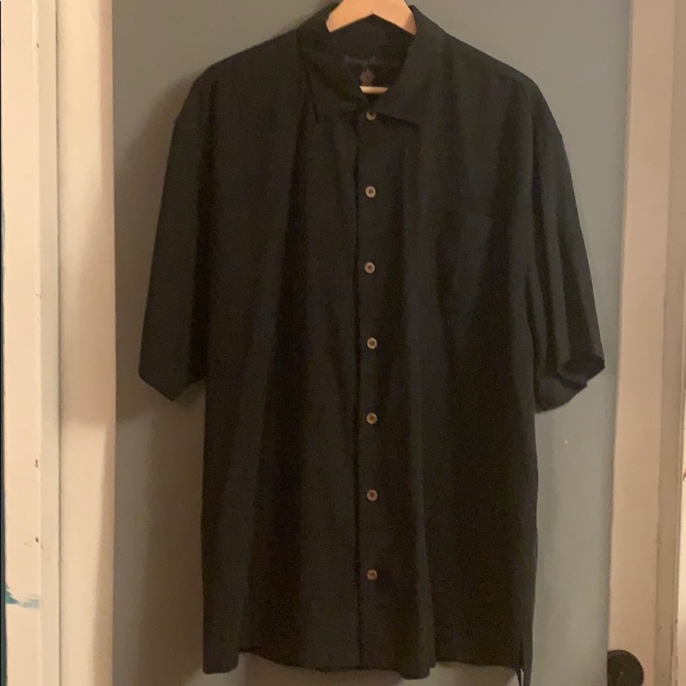 Vintage Tommy Bahama 100% Silk shirt